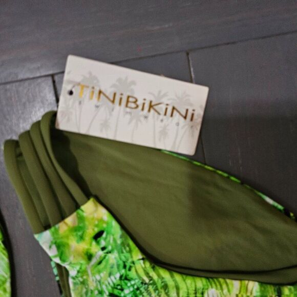 TiniBikini Women's Tropical Green Reversible high neck Bikini Set Size Medium - Picture 6 of 9